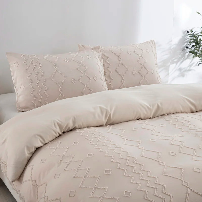 3-Piece Tufted Duvet Set (Duvet + 2 pillow case)